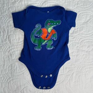 Gen2 Infant Gators University of Florida Gainesville One-Pc Romper Blue 3/6M EUC